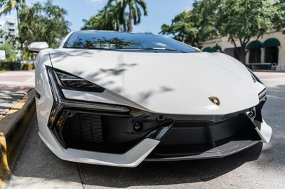 be free / adobe.sock.com Miami, Florida, USA - April 13, 2025: Car Lamborghini Revuelto parked outdoor. White car, front view. Lamborghini Revuelto supercar sportscar. Luxury sportscar Lamborghini RevueltoMiami, Florida, USA - April 13, 2025: Car Lamborghini Revuelto parked outdoor. White car, front view. Lamborghini Revuelto supercar sportscar. Luxury sportscar Lamborghini Revuelto.Fonte: 1758920556<!-- NICAID(16186836) -->