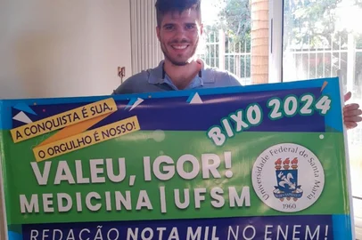 Igor Castagnetti passou no curso de Medicina na UFSM e tirou nota máxima na redação do Enem. Foto: Josiane Júlia Kegler/Arquivo pessoal<!-- NICAID(15670442) -->