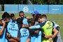 Técnico Luiz Eduardo em conversa com os jogadores da equipe sub-20 do Grêmio em jogo-treino preparatório para a Copa São Paulo