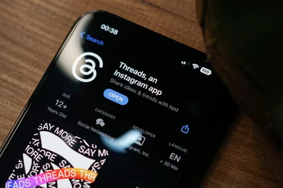 Threads app iconFonte: 620358756<!-- NICAID(15475324) -->