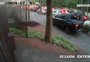VÍDEO: câmera flagra instante em que assaltante ataca motorista e é morto por PM de folga em Porto Alegre