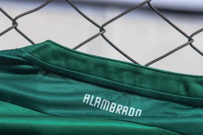Juventude apresenta o uniforme três para a temporada 2021<!-- NICAID(14821446) -->