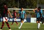Meia do Grêmio faz golaço contra o Flamengo pelo Brasileirão Sub-20; veja vídeo