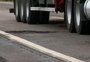 Com chuva intensa, buracos se abrem na BR-386, causando danos e transtornos a motoristas