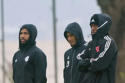 Wesley, Vitinho e Vitão em treino do Inter<!-- NICAID(16052673) -->