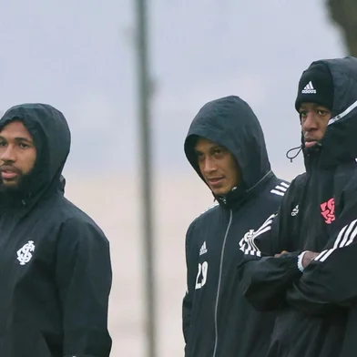 Wesley, Vitinho e Vitão em treino do Inter<!-- NICAID(16052673) -->