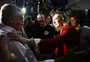 Aperto de mão e "viva a democracia": o encontro entre Maria do Rosário e Sebastião Melo no domingo de segundo turno