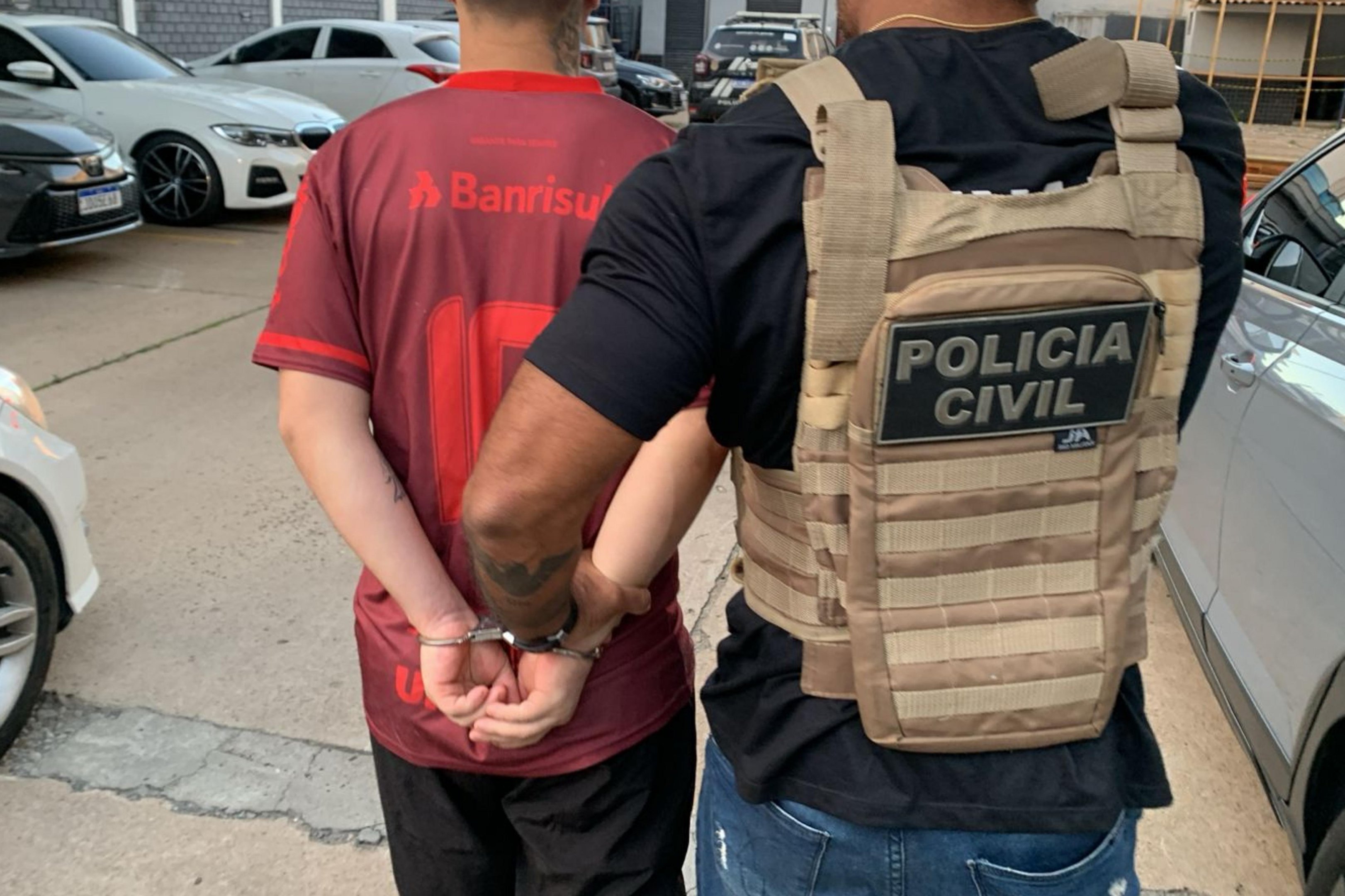 Opera&ccedil;&atilde;o mira grupo suspeito de recrutar motoristas de app para o tr&aacute;fico de drogas na Regi&atilde;o Metropolitana