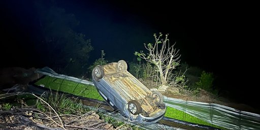 Produtor rural suspeito de matar pai, filho e sobrinho capotou carro em ribanceira ao chegar na propriedade das vítimas
