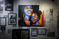 Porto Alegre, RS, Brasil, 11-03-2025: Exposição Hip Hop das Manas, no Museu da Cultura Hip Hop RS. Com 57% de colaboradoras mulheres, o Museu da Cultura Hip Hop RS inaugura exposição em homenagem a elas na sede na zona norte. Foto: Mateus Bruxel / Agência RBSIndexador: MATEUS BRUXEL<!-- NICAID(15993525) -->