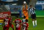 "Não conseguimos achar espaço", diz Diego Souza após derrota do Grêmio para o Athletico-PR