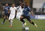 "Temos de provar que somos capazes de reverter a situação", diz Douglas Costa após derrota do Grêmio para o Sport