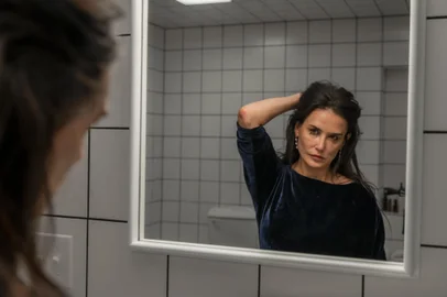 Imagem Filmes / Divulgação A Substância (2024), filme de Coralie Fargeat<!-- NICAID(15870244) -->