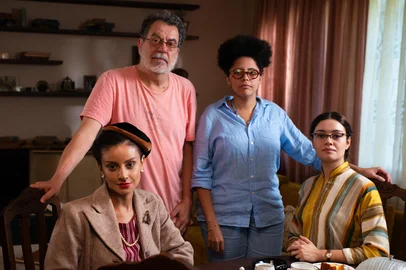 Virgínia e Adelaide (2024), filme de Jorge Furtado e Yasmin Thayná estrelado por Gabriela Corrêa e Sophie Charlotte<!-- NICAID(16032694) -->