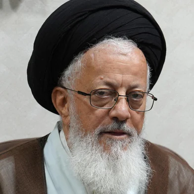 Iranian Supreme Leader Ali Khamenei's representative in Iraq, Sayed Mojtaba al-Hosseini, attends a vigil in Iraq's Shiite holy city of Najaf, following the assassination of a Hamas leader and victims of strikes in Lebanon and Iraq, on August 1, 2024. Iran held a funeral ceremony with calls for revenge after the killing in Tehran of Hamas political chief Ismail Haniyeh in a strike blamed on Israel. (Photo by Qassem al-KAABI / AFP)Editoria: WARLocal: NajafIndexador: QASSEM AL-KAABISecao: societyFonte: AFPFotógrafo: STR<!-- NICAID(15880380) -->