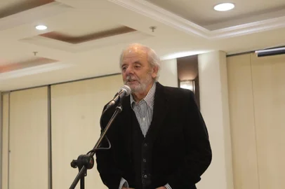 Sergio Faraco é anunciado o patrono da 70ª Feira do Livro de Porto Alegre.<!-- NICAID(15841467) -->