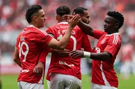 PORTO ALEGRE, RS, BRASIL, 20-07-2025: INTERNACIONAL x CEARÁ. Colorado recebe no Beira-Rio o Ceará, pela 15ª rodada do Campeonato Brasileiro. Gol de Alan Patrick, que dá vantagem ao Internacional, por 1x0.  Borré, Carbonero. Fotos: Duda Fortes/Agencia RBS<!-- NICAID(16084112) -->