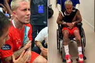 "Deu pra escutar o estralo do outro lado da quadra", diz MC Daniel após sofrer grave lesão em jogo de futebol<!-- NICAID(15999997) -->