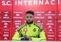 Com sonho de fazer gol em Gre-Nal, Yuri Alberto projeta disputa no ataque do Inter: "Decisão do professor" 