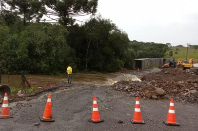 Caxias do Sul alagada mas sem desabrigados, Estrada Patrício Pasquali<!-- NICAID(15749843) -->