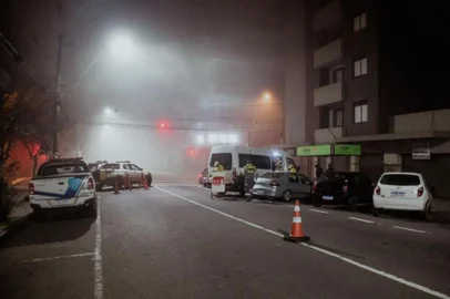 No domingo (3), as equipes da Fiscalização de Trânsito e da Guarda Municipal uniram forças em mais uma edição da Operação Balada Segura. A operação ocorreu em trecho da Rua Os Dezoito do Forte, no Centro, da 1h às 3h15. No período, os servidores abordaram 107 condutores e emitiram 25 autos de infração de trânsito, além da remoção de três veículos para depósito.<!-- NICAID(15139789) -->
