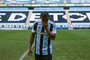 Douglas Costa na Arena do Grêmio.<!-- NICAID(14792438) -->