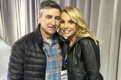 Britney e seu pai, Jamie Spears<!-- NICAID(14627045) -->