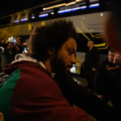 (na foto: Marcelo) PORTO ALEGRE, RS, BRASIL, 02.10.2023: chegada da delegação do Fluminense em hotel da capital porto alegrense. Foto: Camila Hermes/Agencia RBS<!-- NICAID(15557883) -->