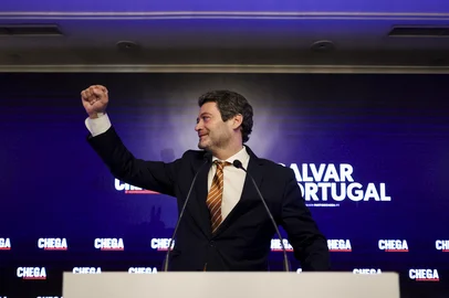 Lader of far-right party Chega Andre Ventura celebrates results during the election night at their headquarters in Lisbon early on May 19, 2025. Near complete official results showed that Portugal's incumbent centre-right party won most seats in the country's third general election in three years but again fell short of parliamentary majority while  for far-right Chega rose. (Photo by ANDRE DIAS NOBRE / AFP)<!-- NICAID(16047651) -->