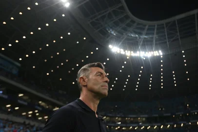 Porto Alegre/RS; Brasil; 07/05/2023; Arena do Grêmio; Campeonato Brasileiro; Grêmio x Red Bull Bragantino; Na foto, Pedro Caixinha; Foto de Ari Ferreira/Red Bull Bragantino.<!-- NICAID(15940431) -->