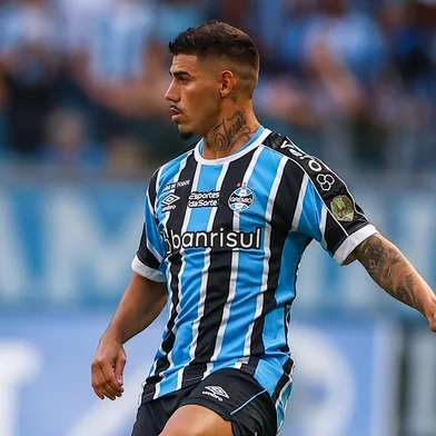 RS - FUTEBOL/GAUCHAO 2024 /GREMIO X BRASIL - ESPORTES - Lance da partida entre Gremio e Brasil de Pelotas disputada na noite deste domingo, na Arena do Gremio, valida pelas quartas de final do Campeonato Gaucho 2024. FOTO: LUCAS UEBEL/GREMIO FBPA<!-- NICAID(15702435) -->