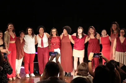 Espetáculo "Voz de Todas - Um mergulho no universo feminino através da Música"Data 16/05/2025 - 20:30Zarabatana Café - Entrada Franca<!-- NICAID(16037814) -->