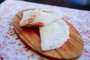 PORTO ALEGRE, RS, BRASIL, 25/01/2017 : Destemperados : Receitas para um café da manhã completo: granola, queijo quente com banana, tapioca de presunto e queijo, panqueca americana com molho de frutas vermelhas, pão integral com ovo mexido e abacate, vitamina de morango. (Omar Freitas/Agência RBS)Indexador: Omar Freitas<!-- NICAID(12700903) -->