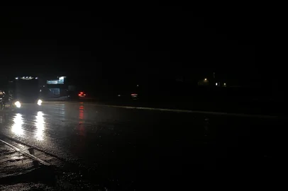 Iluminação na BR-285 em o Fundo<!-- NICAID(16051543) -->