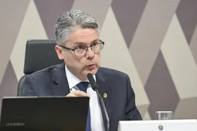 relator do PL 5.582 de 2025 (PL Antifacção), senador Alessandro Vieira (MDB-SE)<!-- NICAID(16184110) -->