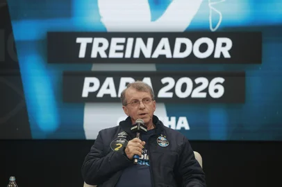 PORTO ALEGRE, RS, BRASIL, 07-11-2025: Paulo Caleffi e Odorico Roman Show dos Esportes, da rádio Gaúcha, nos estúdios da RBS. (Foto: André Ávila/Agência RBS)<!-- NICAID(16163446) -->
