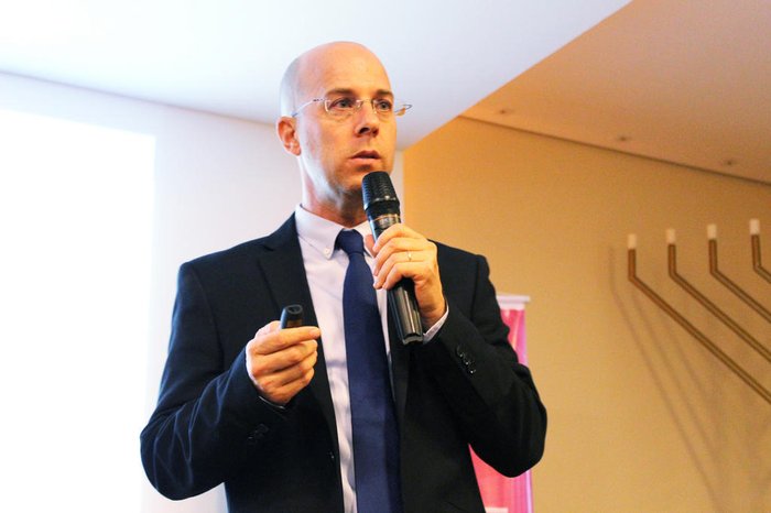 Nathália Cassola / Colégio Israelita/Divulgação