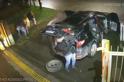 Van escolar para fuga, três sítios para esconderijo e criminoso identificado por tênis: os detalhes do maior roubo da história do RS