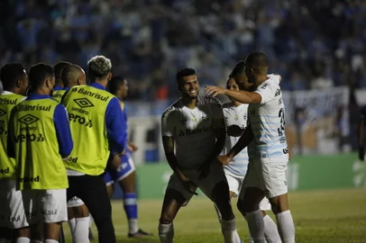 SÃO LEOPOLDO, RS, BRASIL - 09.02.2022 - O Grêmio visita o Aimoré no Estádio Cristo Rei, em jogo válido pela quinta rodada do Gauchão. (Foto: Anselmo Cunha/Agencia RBS)<!-- NICAID(15011686) -->