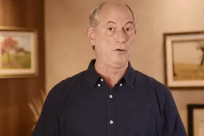 Pronunciamento de Ciro Gomes (PDT) sobre o segundo turno<!-- NICAID(15226671) -->