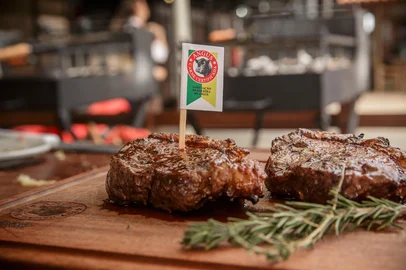 CARNE ANGUS BATE RECORDE DE PRODUÇÃO E EXPORTAÇÕES CRESCEM 260%<!-- NICAID(16212666) -->