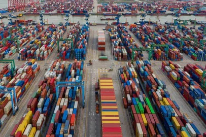 Porto de Xangai, na China<!-- NICAID(15317534) -->