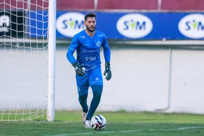 Thiago Coelho, goleiro do Caxias<!-- NICAID(16018926) -->