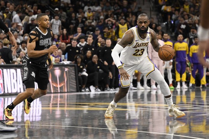 DAVID DOW / NBAE / GETTY IMAGES / GETTY IMAGES VIA AFP