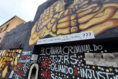 Fachada da boate Kiss nos 10 anos da tragédia.<!-- NICAID(15331590) -->