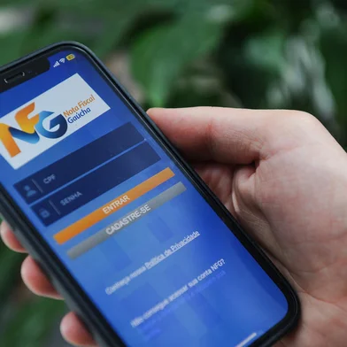 CAXIAS DO SUL, RS, BRASIL, 26/01/2024. Saiba como utilizar o aplicativo da Nota Fiscal Gaúcha. (Bruno Todeschini/Agência RBS)Indexador: BTK<!-- NICAID(15661352) -->