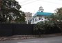 Praça que pertencia a igreja dará lugar a novo prédio em movimentada esquina no bairro Auxiliadora
