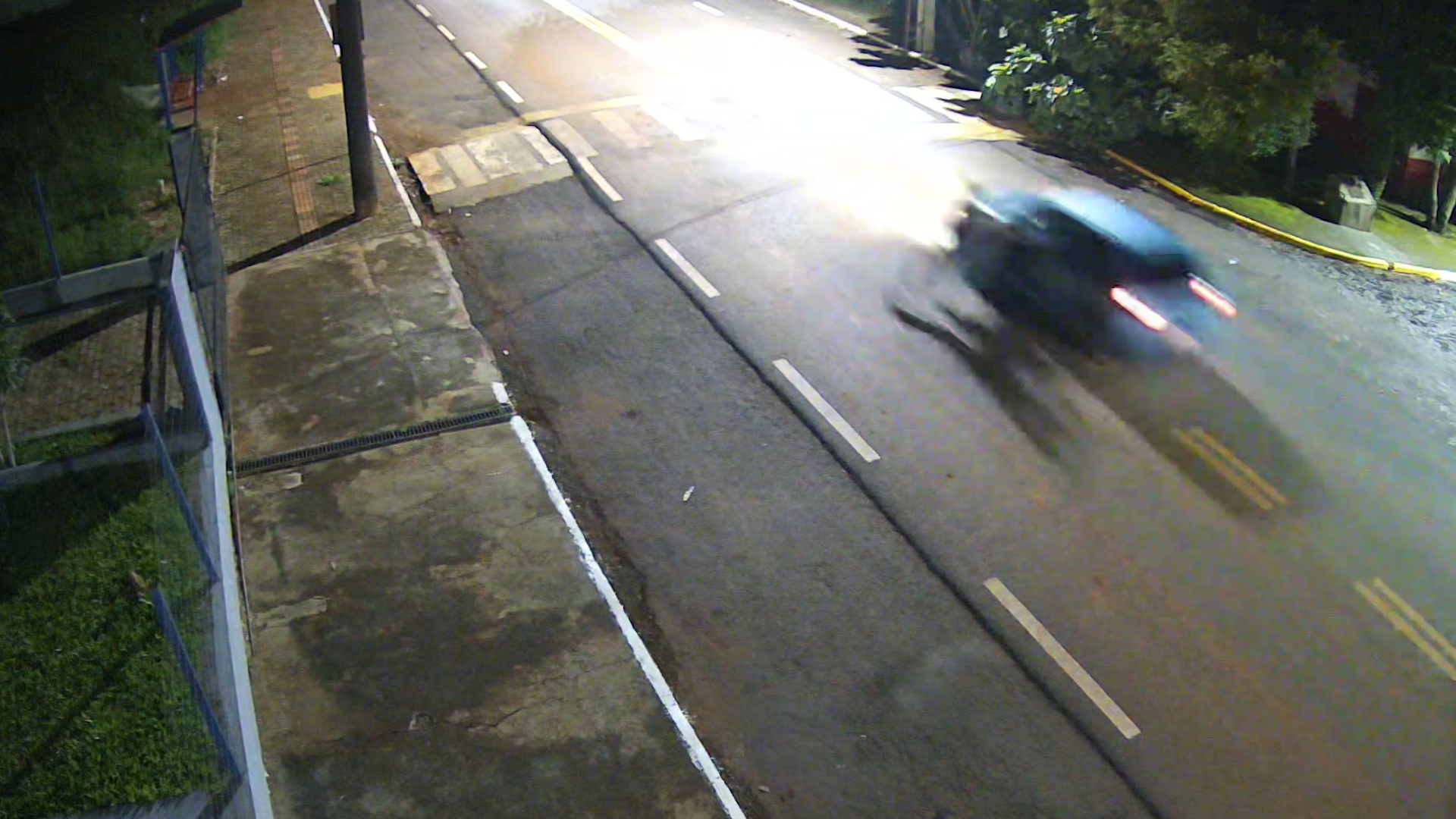 Motorista atropela e arrasta policial durante abordagem em Crissiumal