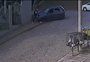 VÍDEO: "Foi um milagre", diz jovem que escapou de ser atropelado por carro desgovernado em Caxias