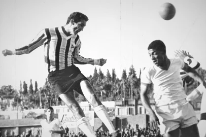 Sérgio Lopes, jogador do Grêmio, em 1966.-<!-- NICAID(15833492) -->